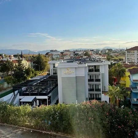 Hotel Alessia & 3*