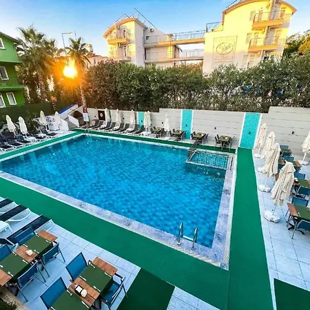 Hotel Alessia 3*