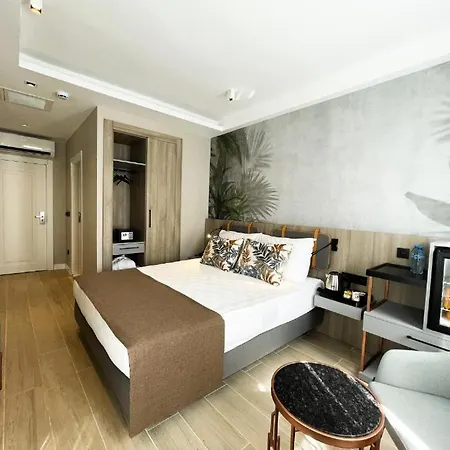 Hotel Alessia 3*